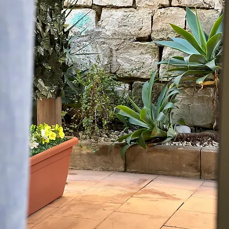 In Riva Al Mare Alojamento de Acomodação e Pequeno-almoço 3*