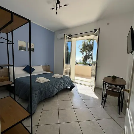 Alojamento de Acomodação e Pequeno-almoço In Riva Al Mare