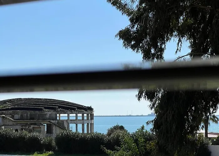 فندق مبيت وإفطار In Riva Al Mare