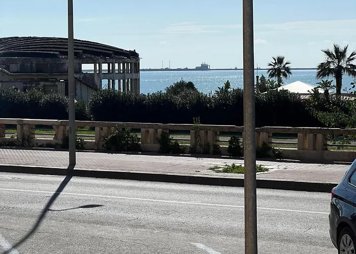 In Riva Al Mare فندق مبيت وإفطار 3*