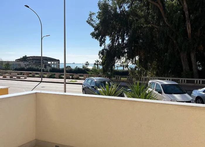 فندق مبيت وإفطار In Riva Al Mare جيلا