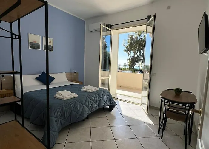 فندق مبيت وإفطار In Riva Al Mare