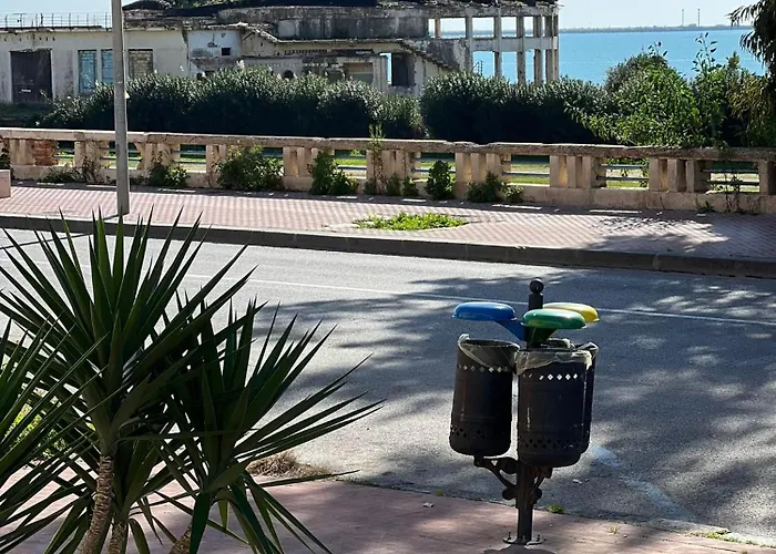 In Riva Al Mare 3* جيلا